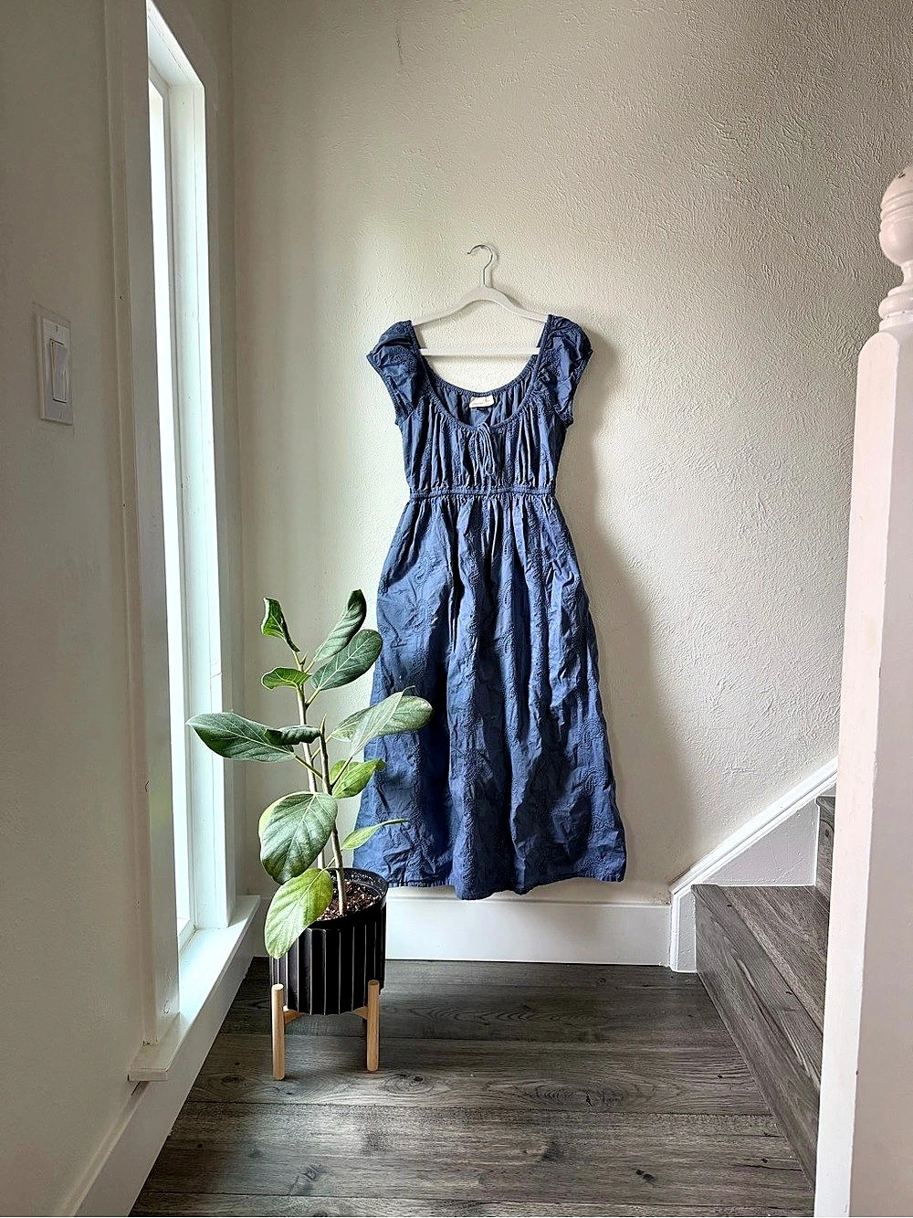 Universal Threads Blue Midi Dress Like New